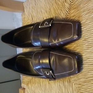 Low heel office loafer
